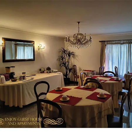 Enjoy Guest House Gmr Penzion 5*